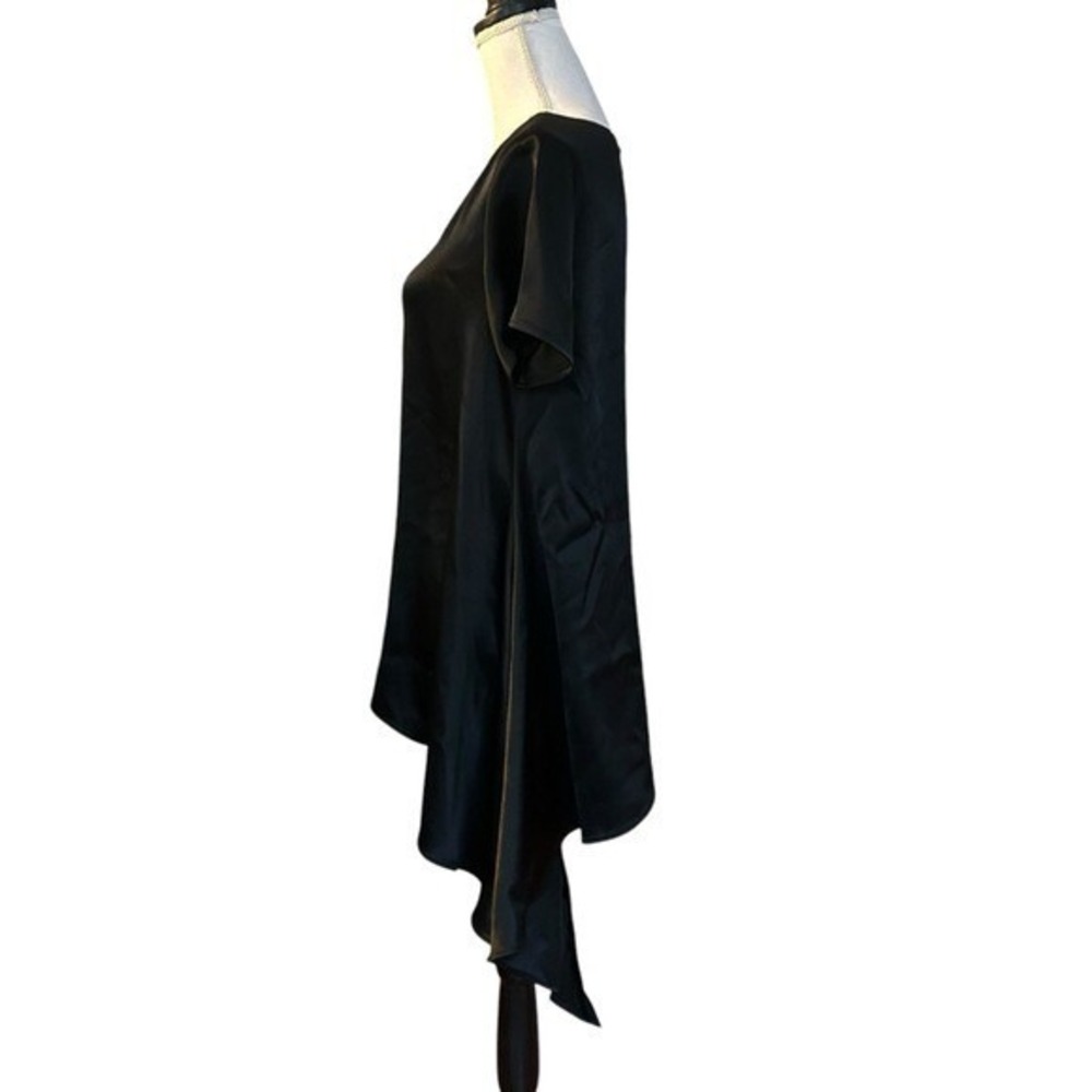 ST. JOHN Asymmetrical Hem Satin Short Sleeve Top Women's Small Black Designer - Picture 2 of 8